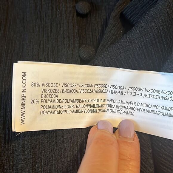 Minkpink Revolve Black Fatima Dozen Button Balloon Sleeves Blouse Size M NWT - Picture 9 of 11